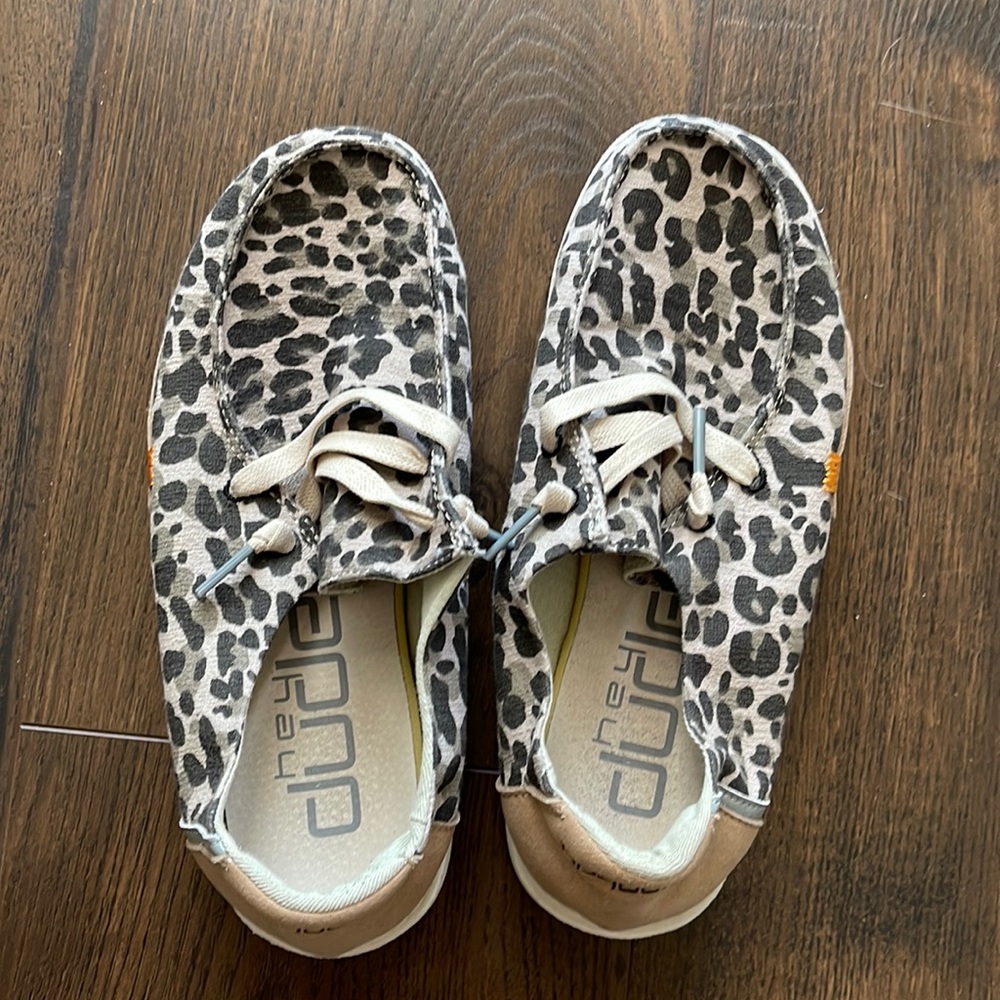 Hey dudes size 4 in great condition.